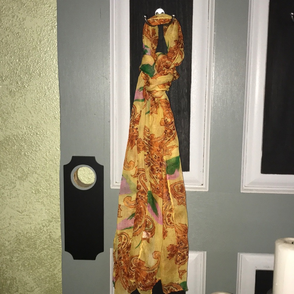 Scarf